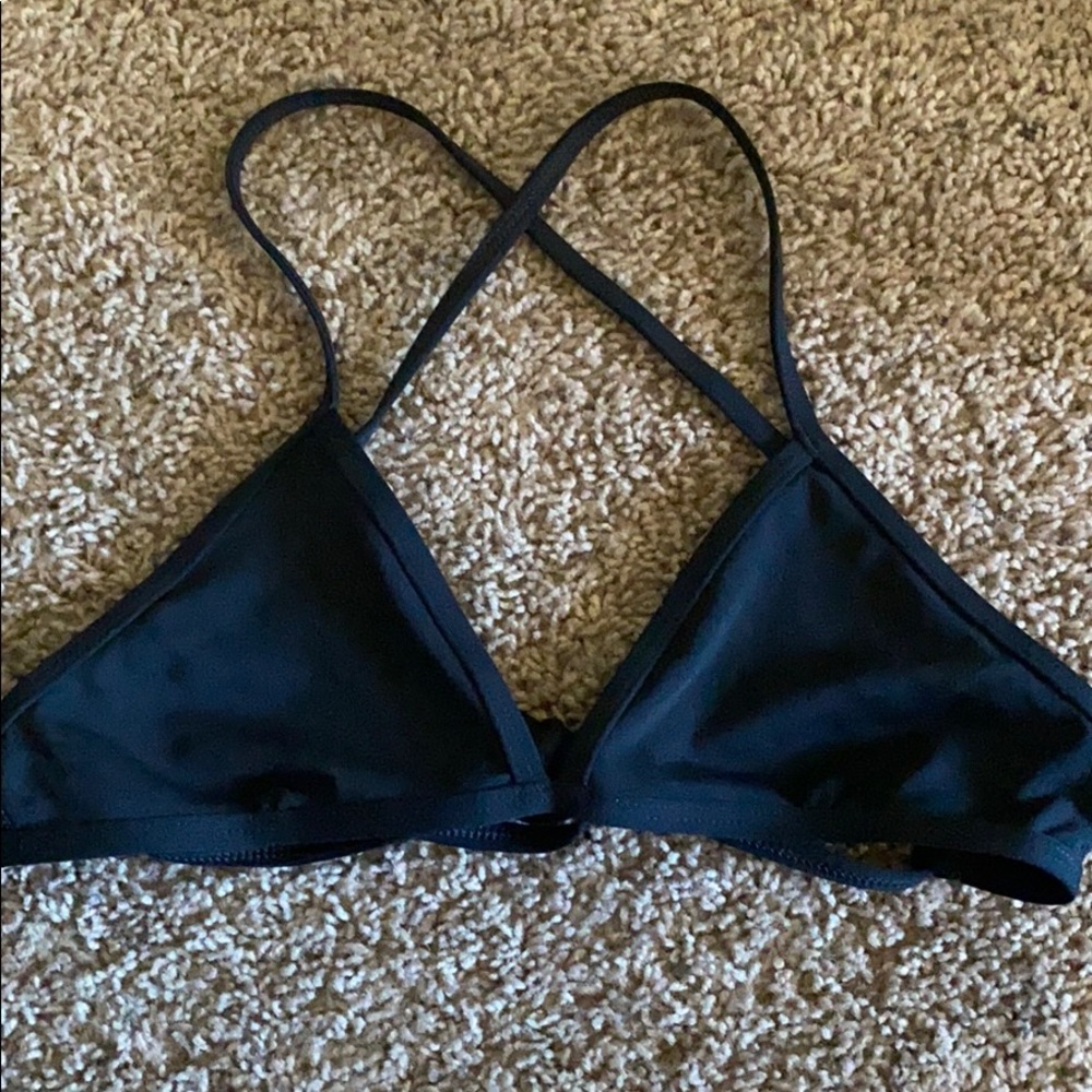 Jolyn triangle top